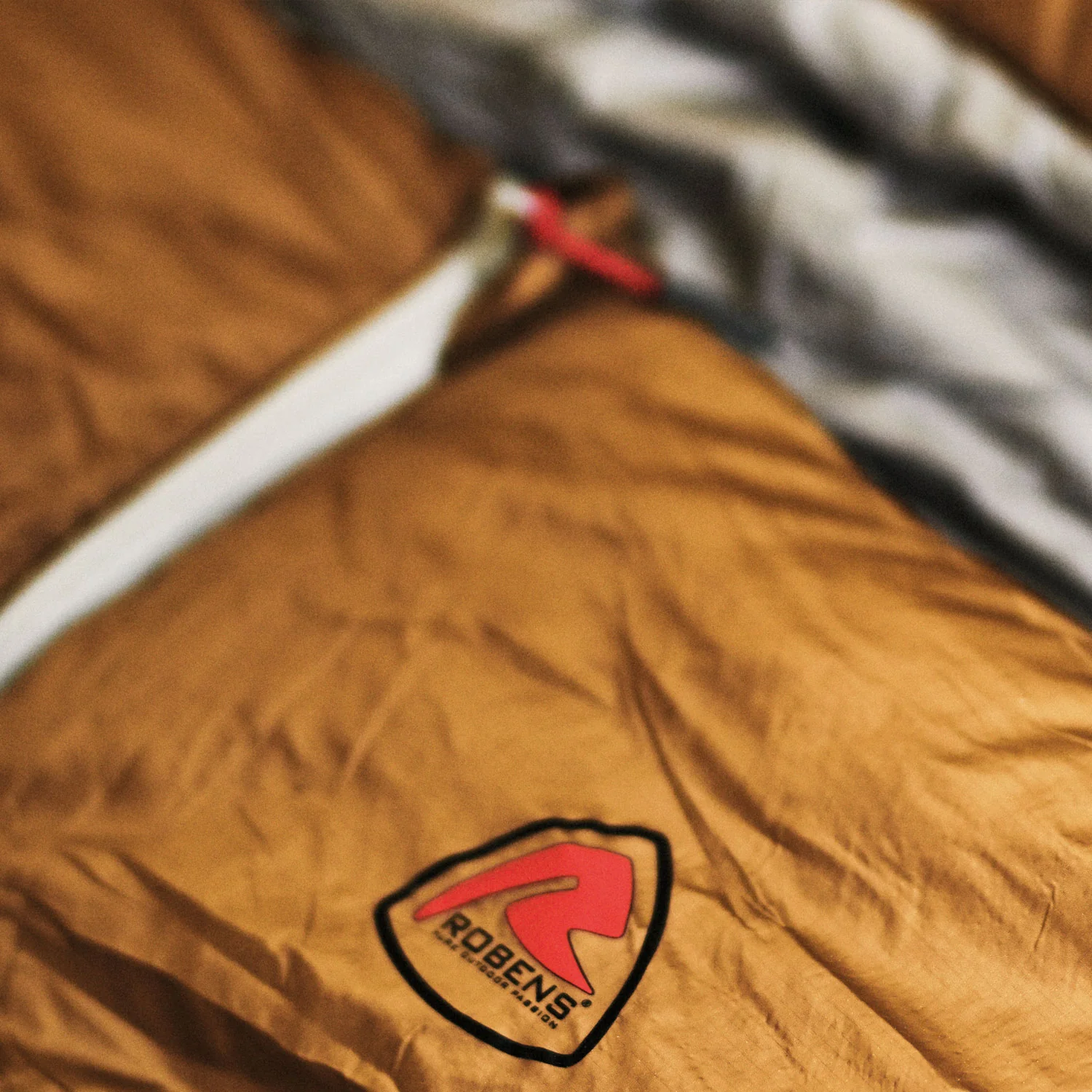 Robens Icefall Pro 900 Sleeping Bag - Image 9